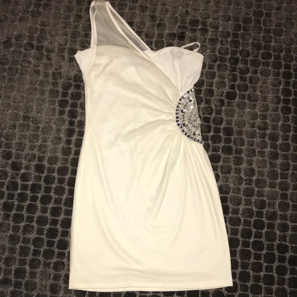One shoulder White dress